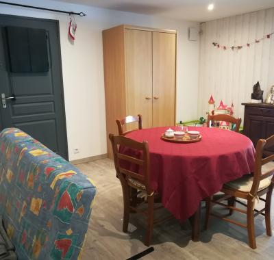 Loue chambre et places de camping