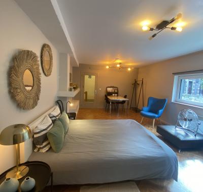 Studio avec clim, local vélo et parking