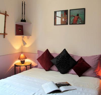 3 JOLIES CHAMBRES D'HÔTES EN CENTRE VILLE ARLES  À "L'ATELIER DU MIDI'