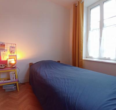 Chambre paisible et centrale