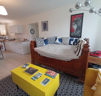 Chambre paisible et centrale