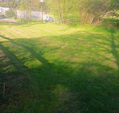 Emplacement tente sur jardin