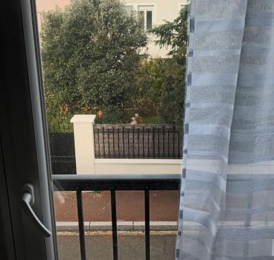 PETIT STUDIO CHEZ L HABITANT