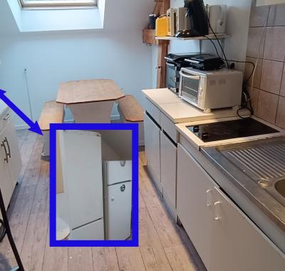 Chambre meublée avec Douches et Toilettes privatives