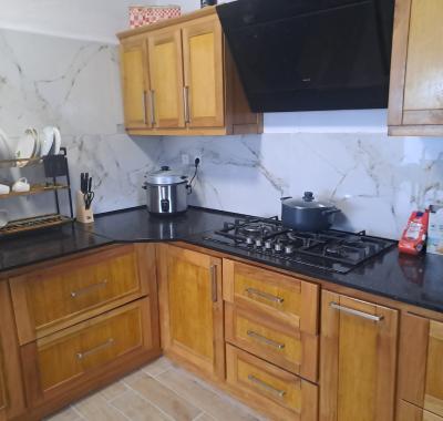 Colocation au tampon