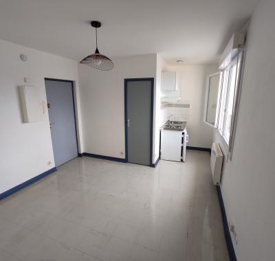 T2 lumineux + PARKING à CHANTENAY - Jean Macé - ascenseur