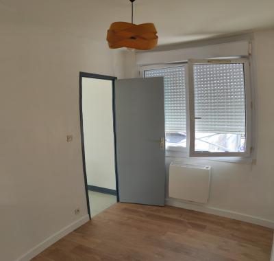 T2 lumineux + PARKING à CHANTENAY - Jean Macé - ascenseur