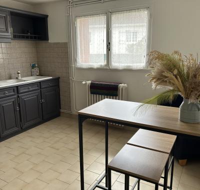 Studio aménagé pour étudiant