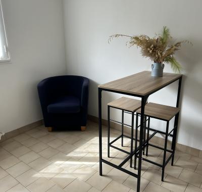 Studio aménagé pour étudiant