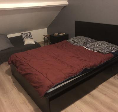 Chambre meublée indépendante