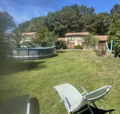 Tente dans le jardin + possibilité transport