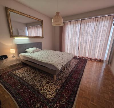 A louer à étudiante/femme