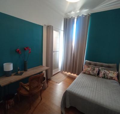 Une jolie chambre à Nice
