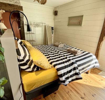 Maison à la campagne " LES OLIVIERS"