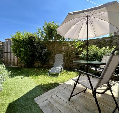 Maison à la campagne " LES OLIVIERS"