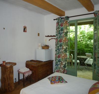 Chambre à louer en campagne à Noves