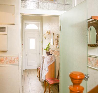 Chambre oklm avec salle douche et wc privée