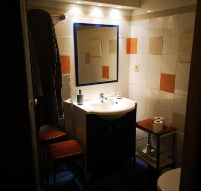 Chambre cuisine Sdb wc