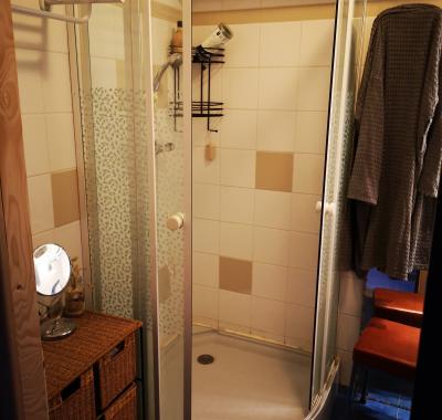 Chambre cuisine Sdb wc