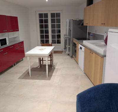 Grande Chambre meublée en coloc avec grand séjour, La Crèche Centre