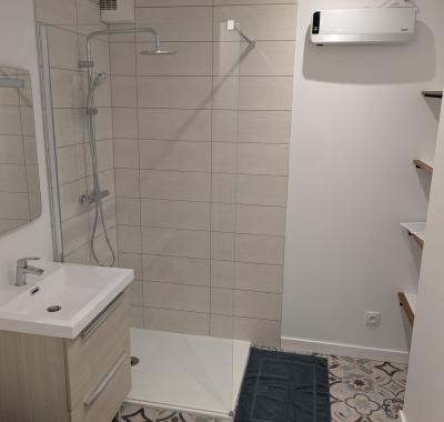 Grande Chambre meublée en coloc avec grand séjour, La Crèche Centre