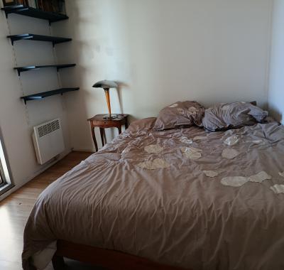 Chambre à louer chez l'habitant.