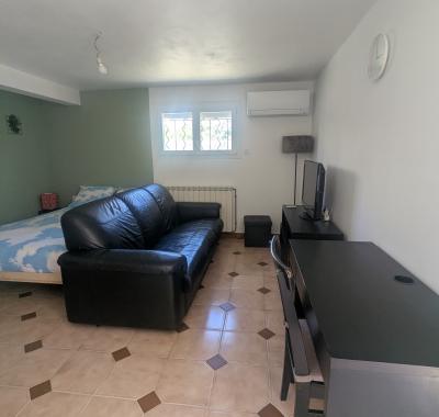 Studio à louer à Lunel