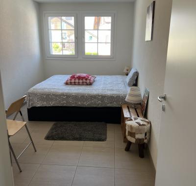 Chambre à louer, salle de bain, parking gratuit