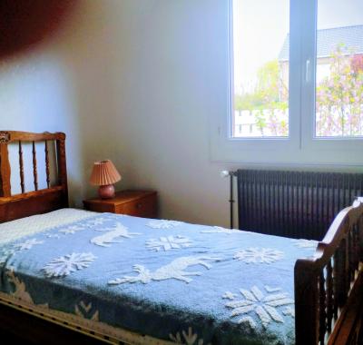 Chambre meublée chez l' habitant