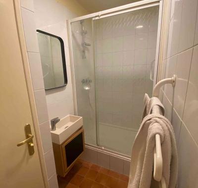 Belle chambre meublée en colocation – Paris 20ᵉ (Quartier Pelleport)
