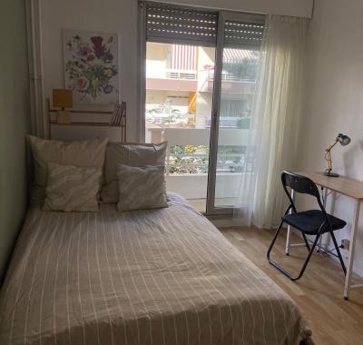 Belle chambre meublée en colocation – Paris 20ᵉ (Quartier Pelleport)
