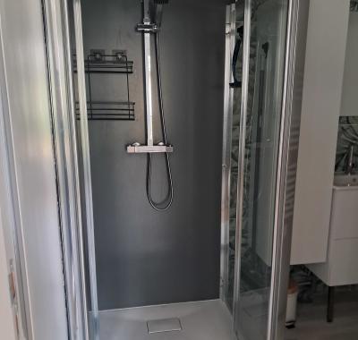 Studio entièrement indépendant wc sdb cuisine
