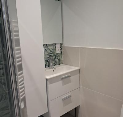 Studio entièrement indépendant wc sdb cuisine