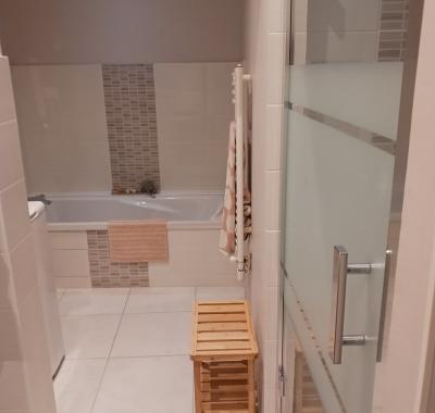 Chambre meublée chez l'habitant dans une maison proche des universités
