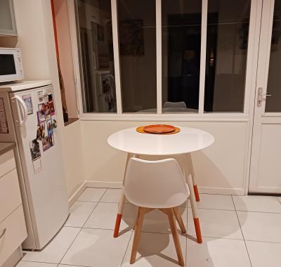 Chambre meublée chez l'habitant dans une maison proche des universités
