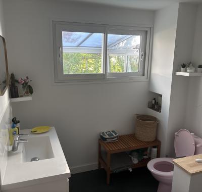 CHAMBRE A LOUER AVEC SALLE DE BAIN PRIVATIVE