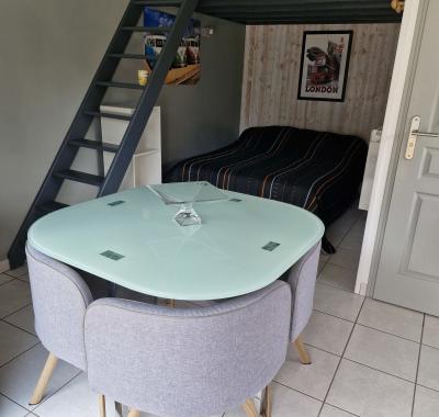 Studio proche port 2/4 personnes