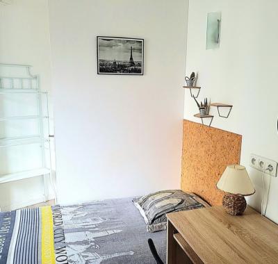 Chambre à louer chez l'habitant à Wissous, France