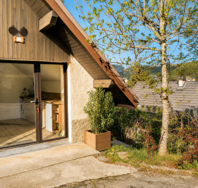 Duplex cosy rénové • Centre à pied • Départ rando