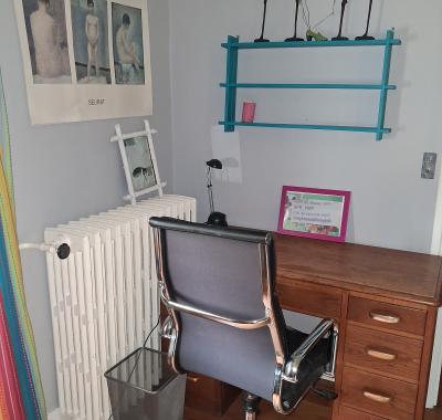 Chambre chez l'habitant  disponible en semaine , jamais le we