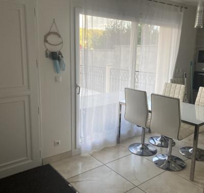 Loue 3 chambres dans une maison à la Falaise 78410