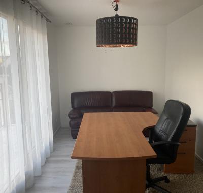 Loue 3 chambres dans une maison à la Falaise 78410