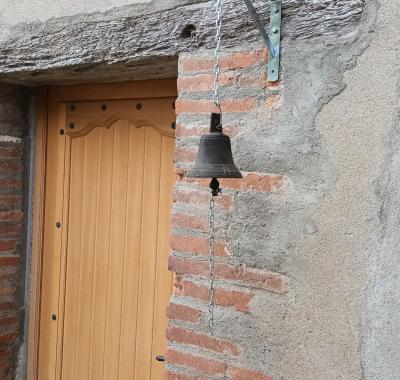 Une chambre dans une ferme, dans les coteaux à Saverdun