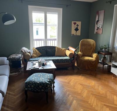 CHAMBRE A LOUER POUR ÉTUDIANTE