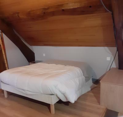 Chambre meublée