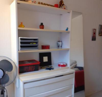 Chambre pour fille chez l’habitant