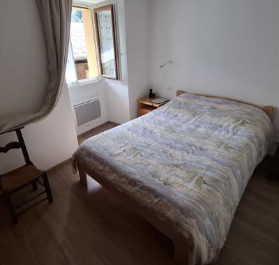 Chambre de 15m² dans maison de 115m²