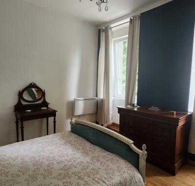 Chambre privé au coeur de quintin