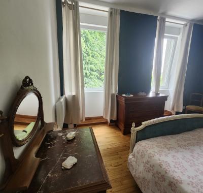 Chambre privé au coeur de quintin