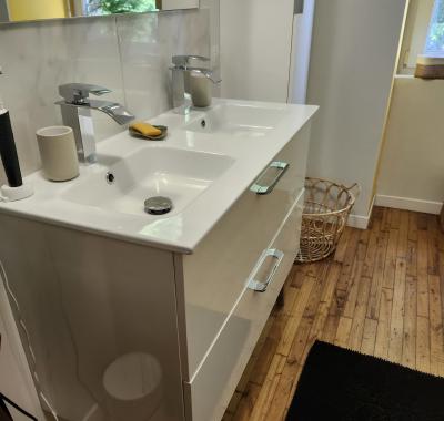 Chambre privé au coeur de quintin